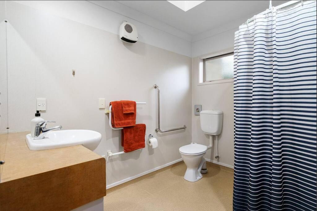 Sunny, Quiet, 2-Bedroom Unit In Fabulous Location! Кембридж Экстерьер фото